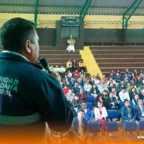 CAPACITACIÓN A MAESTROS Y RECTORES DE UNIDADES EDUCATIVAS IMPARTE SEGURIDAD CIUDADANA EN LATACUNGA
