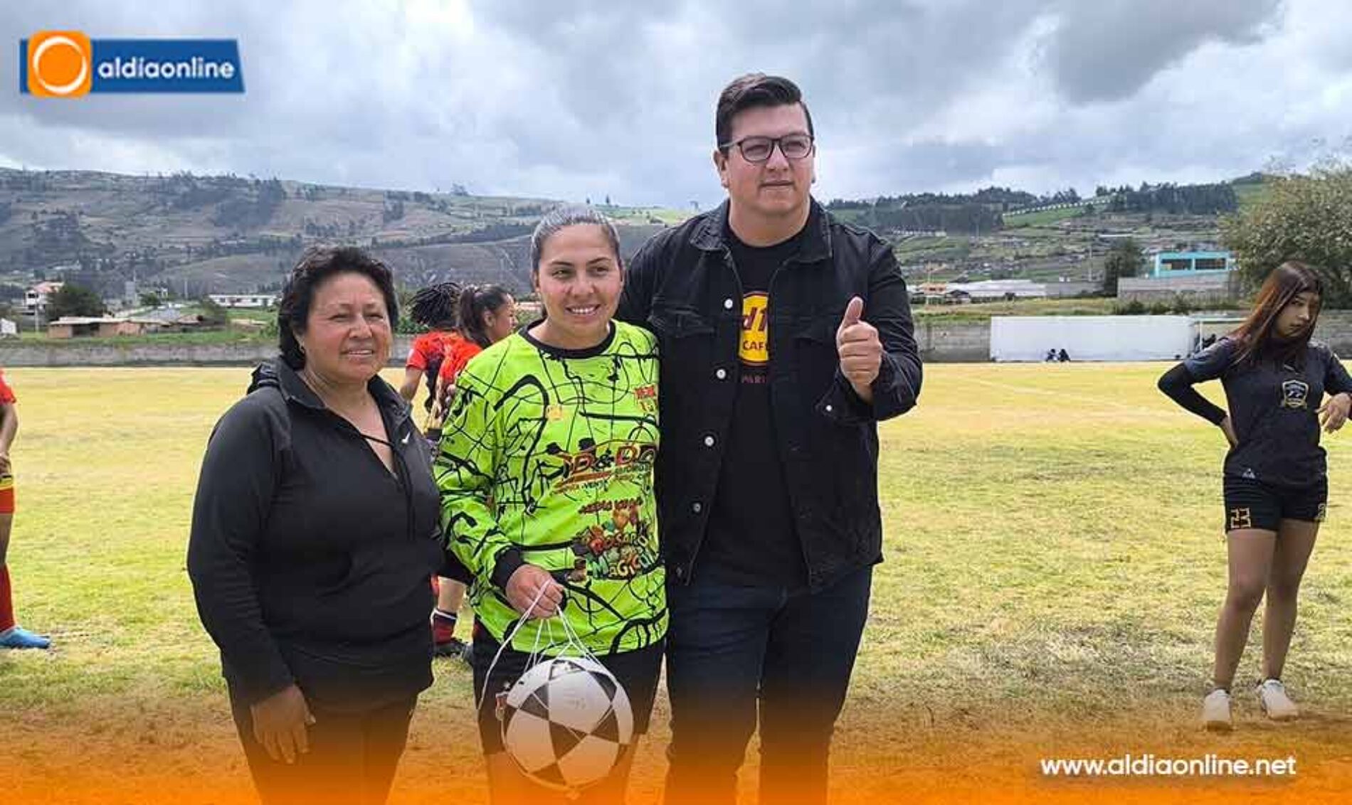 ALCALDÍA DE SALCEDO ENTREGA MEJORAS DEL ESTADIO DE ANCHILIVÍ