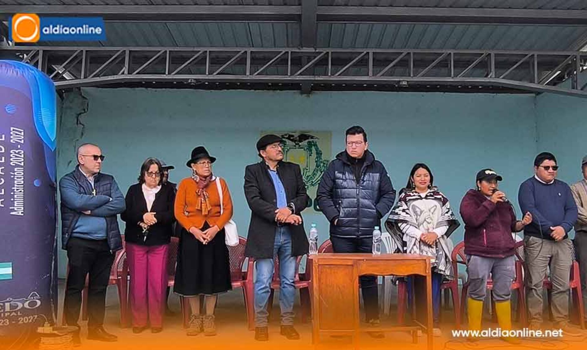 ALCALDÍA DE SALCEDO ENTREGA 500 QUINTALES DE CEMENTO A LA JUNTA GENERAL DE AGUA DE RIEGO RUMICHACA BELLAVISTA