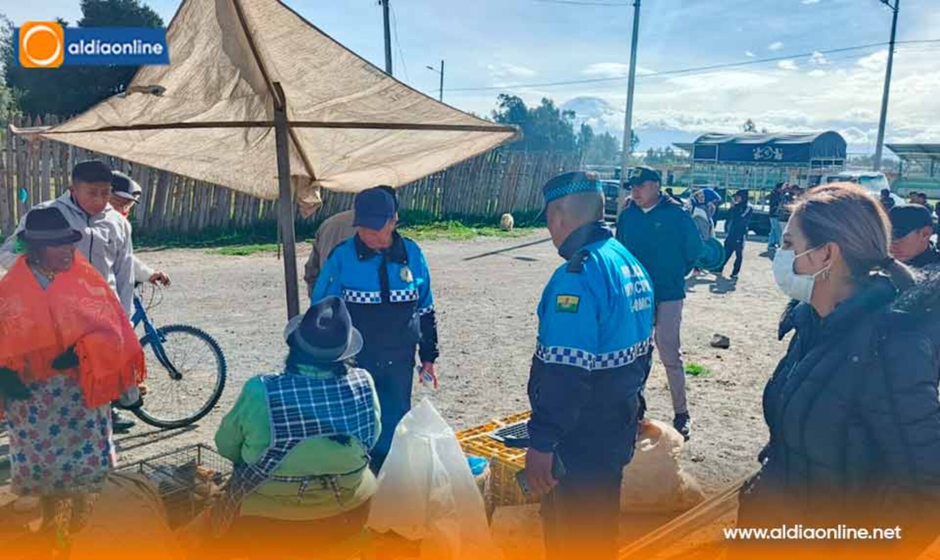 MUNICIPIO DE SAQUISILÍ EJECUTA OPERATIVOS DE CONTROL ANTE SUSPENSIÓN TEMPORAL DE COMERCIALIZACIÓN DE ANIMALES MENORES