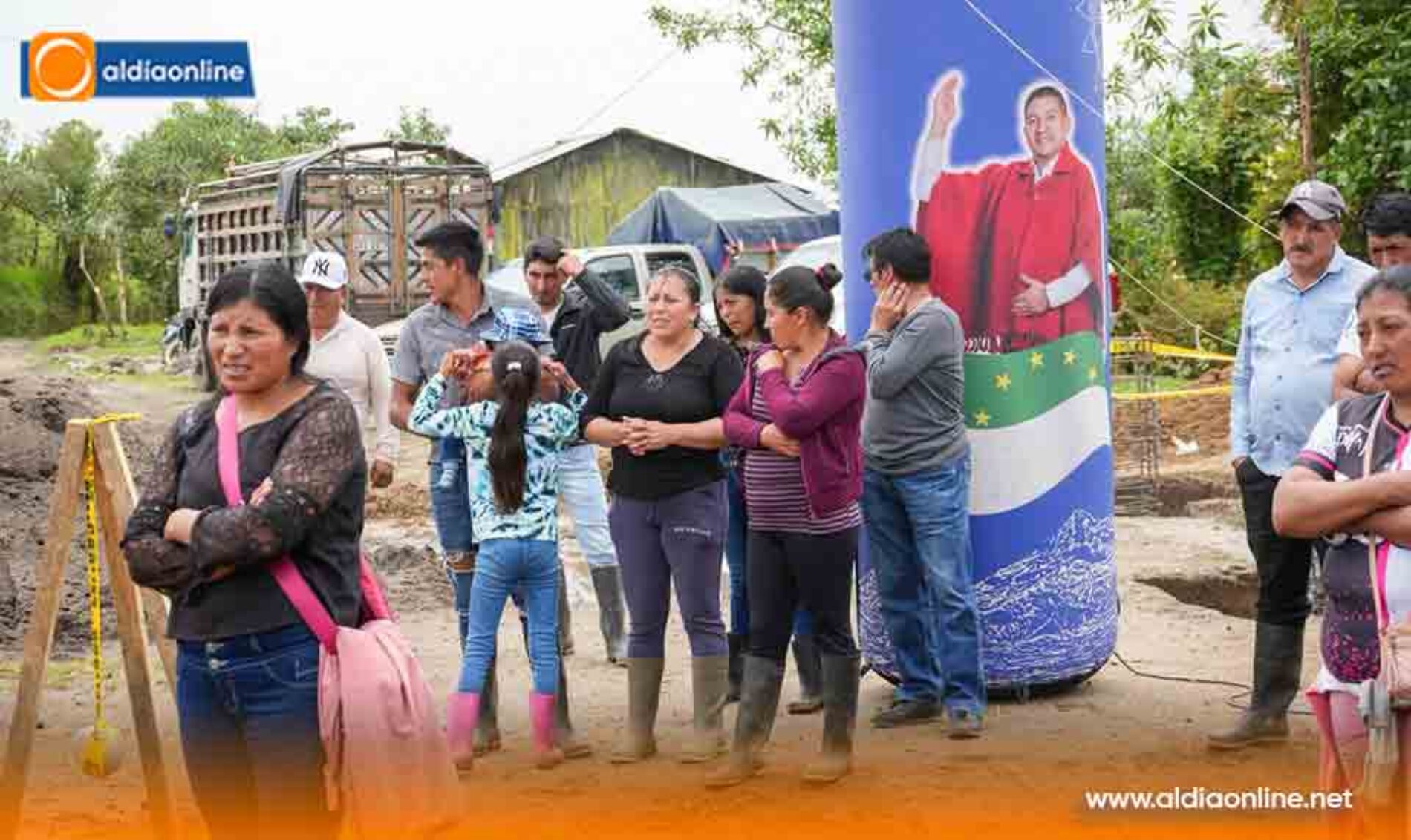 ALCALDE ÓSCAR MONJE INICIA CONSTRUCCIÓN DE CANCHA CUBIERTA EN SIGCHOS