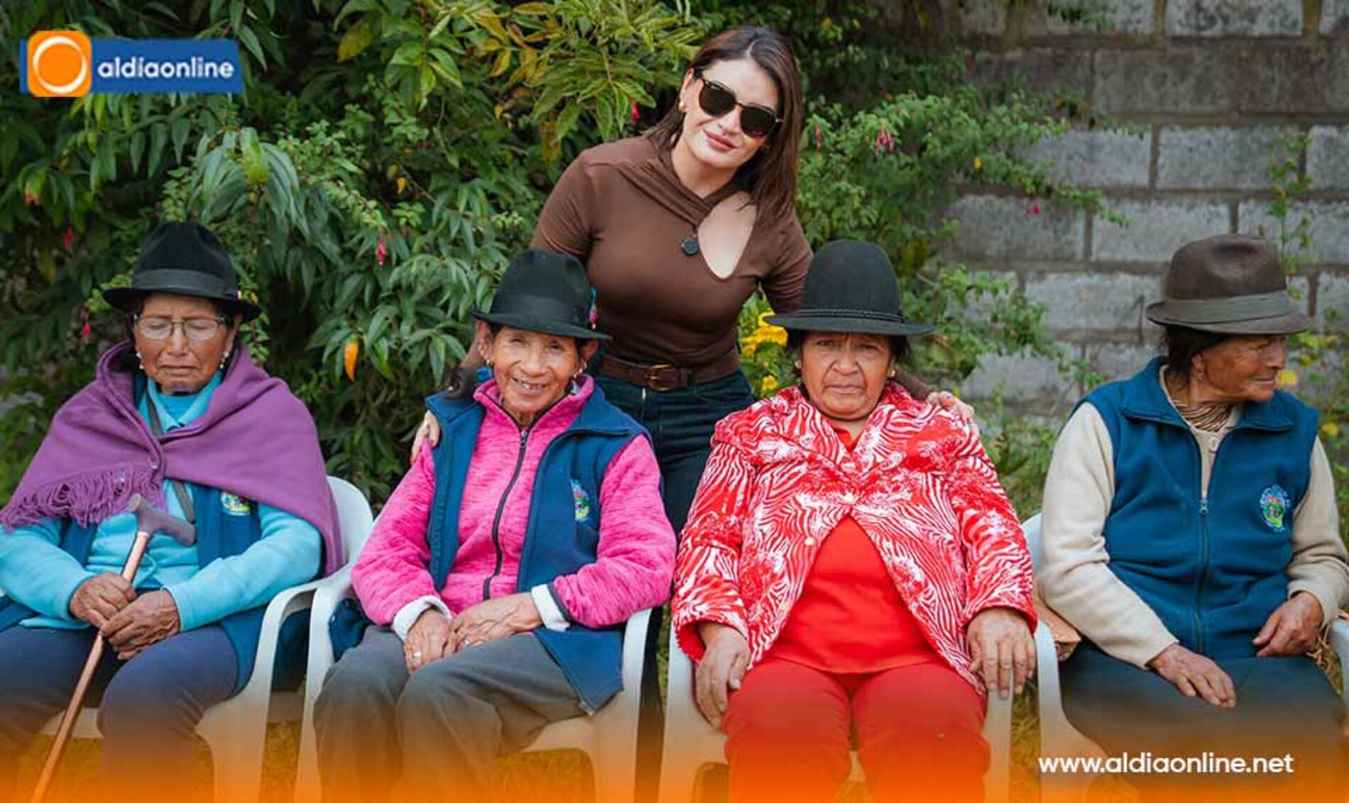 MÁS DE 100 ADULTOS MAYORES RECIBEN AYUDAS DEL PATRONATO DE LATACUNGA EN JORNADA SOLIDARIA