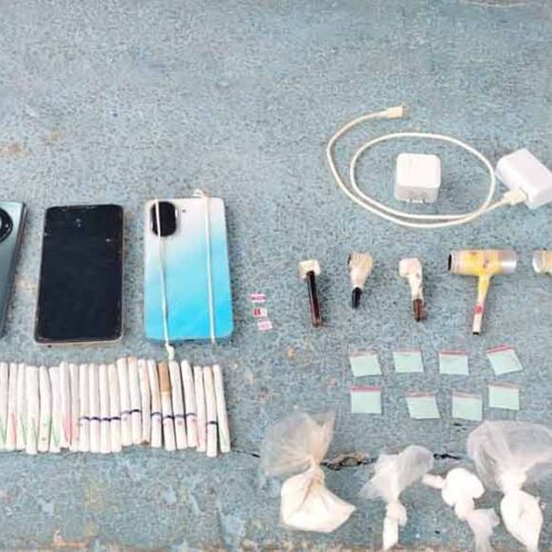 EJÉRCITO ECUATORIANO DECOMISÓ VARIOS OBJETOS PROHIBIDOS EN EL INTERIOR DEL CPL NO. 2 LOS RÍOS