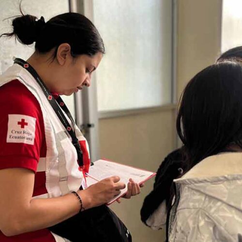 CLUB ROTARIO Y BRIGADA INTERNACIONAL  HACEN POSIBLE CIRUGÍAS GRATUITAS EN LATACUNGA.