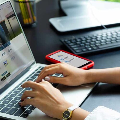 CNE EXIMIRÁ DE MULTAS A MUJERES DESDE EL SEXTO MES DE EMBARAZO Y DURANTE EL PRIMER AÑO DE LACTANCIA