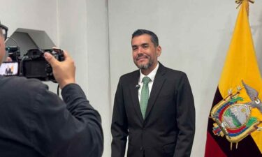 ALCALDE DE LA MANÁ COORDINAN CONTINUIDAD DE SERVICIOS BÁSICOS DURANTE EL TOQUE DE QUEDA