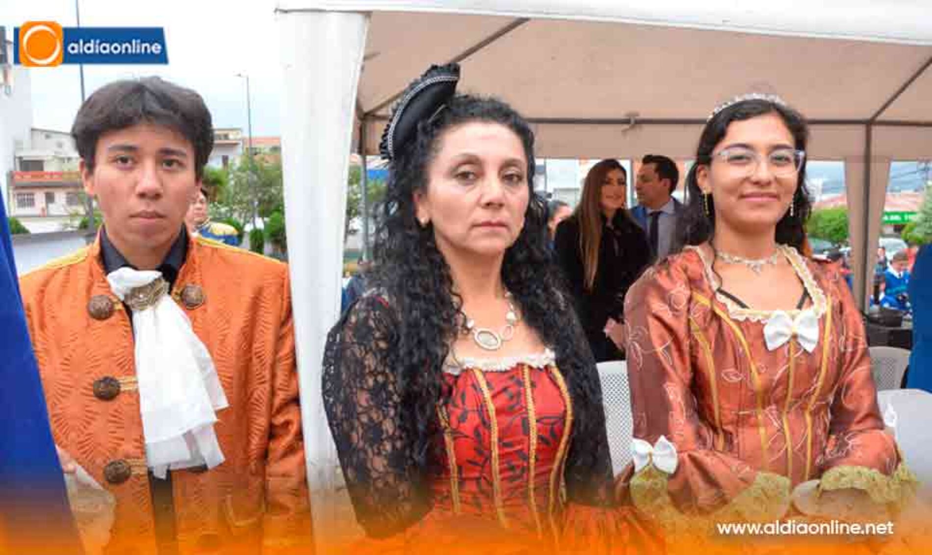 EMOTIVA ENTREGA DEL SABLE AL NUEVO MARISCAL EN LA CALLE DOS DE MAYO DIEGO SÁNCHEZ GRANDES (Videos)