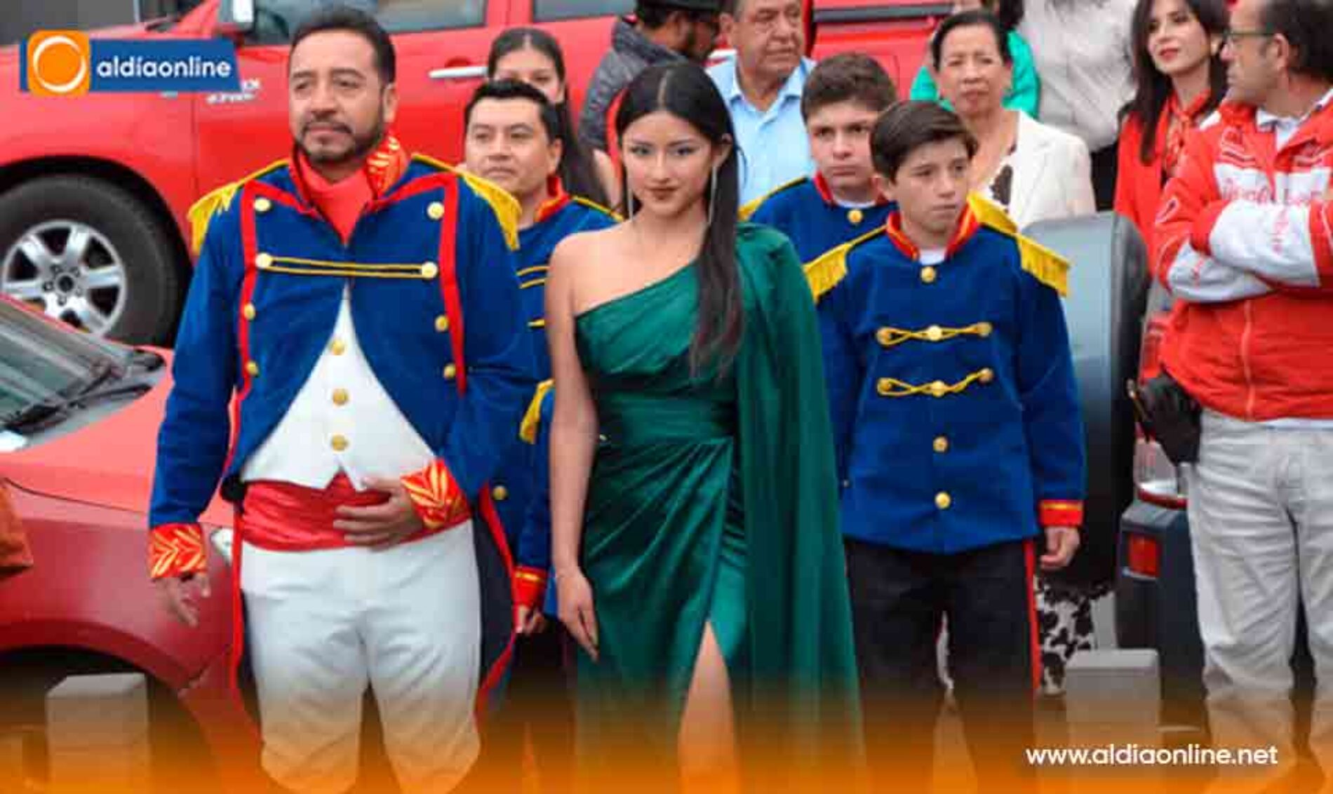 EMOTIVA ENTREGA DEL SABLE AL NUEVO MARISCAL EN LA CALLE DOS DE MAYO DIEGO SÁNCHEZ GRANDES (Videos)