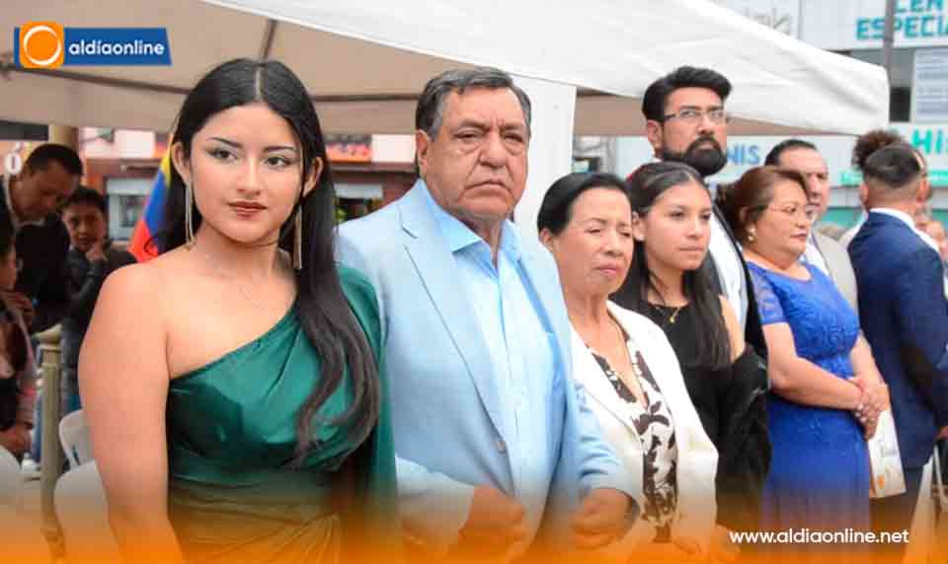 EMOTIVA ENTREGA DEL SABLE AL NUEVO MARISCAL EN LA CALLE DOS DE MAYO DIEGO SÁNCHEZ GRANDES (Videos)