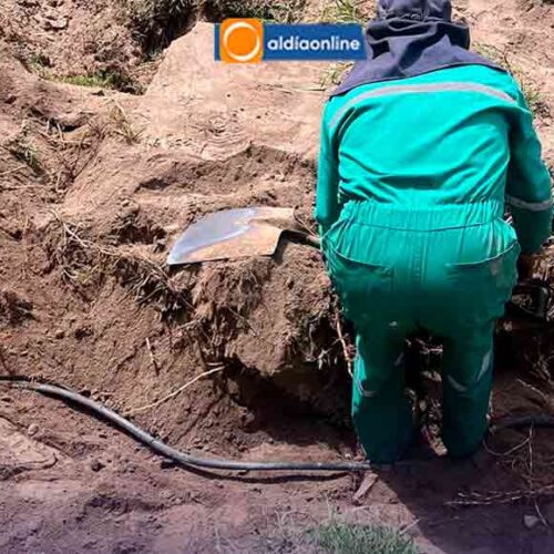 ALCALDÍA DE SAQUISILÍ RESPONDE A PROTESTAS SEÑALA FALLAS TÉCNICAS Y CONEXIONES CLANDESTINAS DETRÁS DE CRISIS DE AGUA