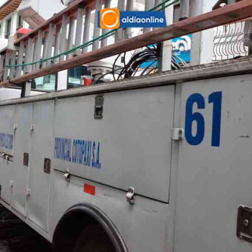 ELEPCO INTERVIENE FALLAS EN EL ALUMBRADO DEL CENTRO HISTÓRICO DE LATACUNGA