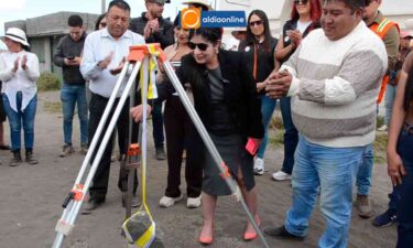 INICIÓ TRABAJOS PARA ASFALTADO EN SAMILPAMBA PARROQUIA TANICUCHI CON PLAZO DE 150 DÍAS (Videos)