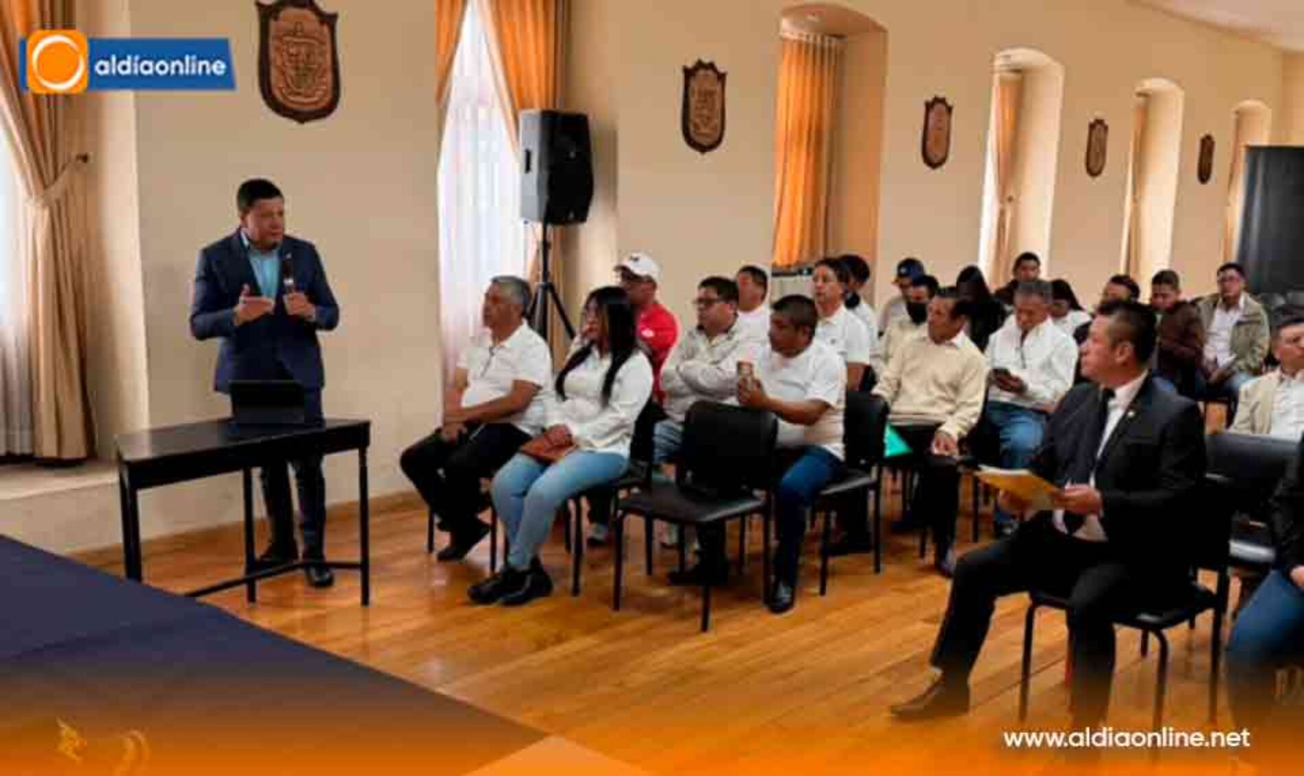 DIRIGENCIA DE TAXISMO EXIGEN CUMPLIR PUNTOS EN FAVOR DE BRINDAR SEGURIDAD A SUS ASOCIADOS (Video)