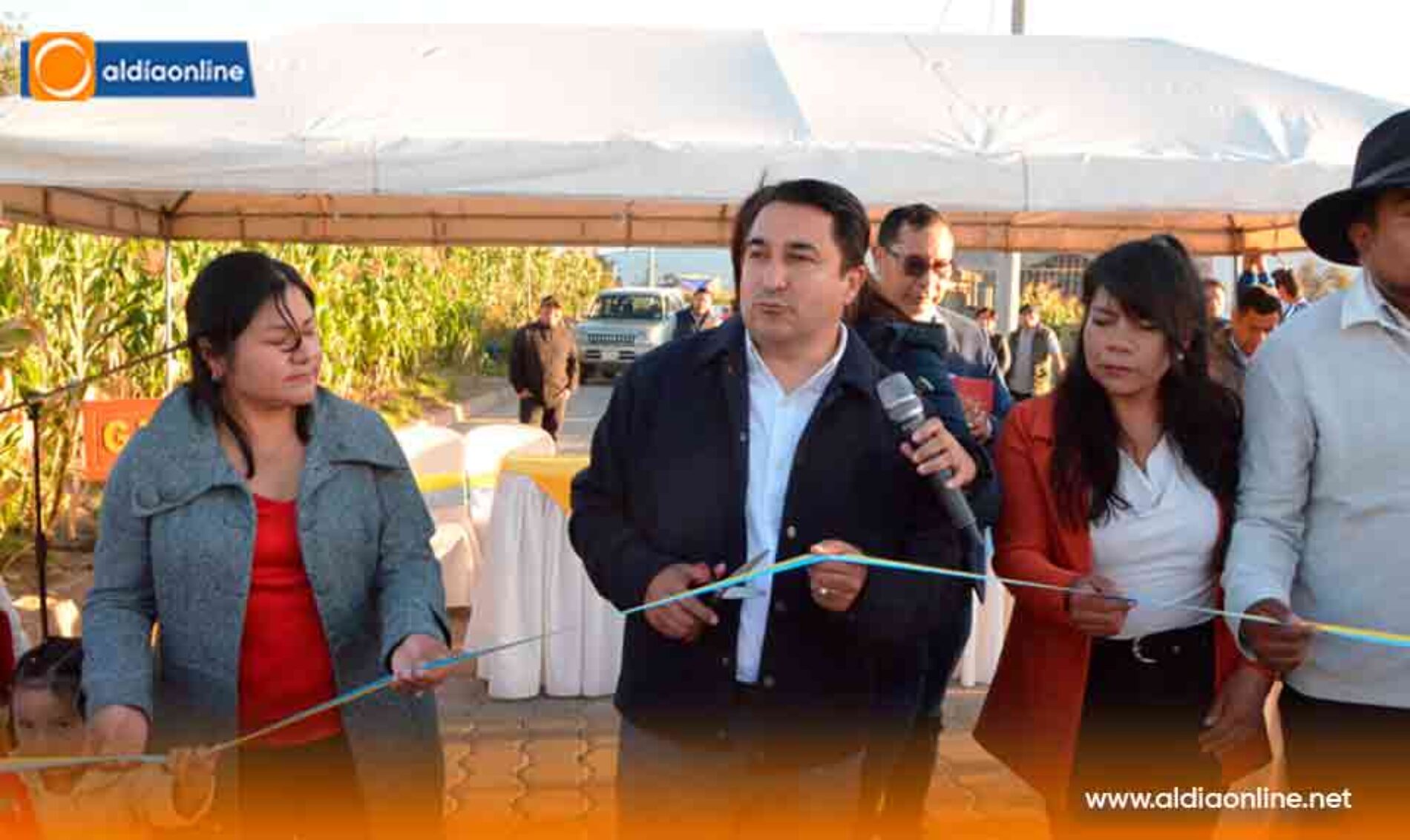 BARRIO SAN JOSÉ EN LA PARROQUIA  JUAN MONTALVO RECIBE PRIMERA  DE LAS TRES ETAPAS DE VÍAS  ADOQUINADAS (Video)