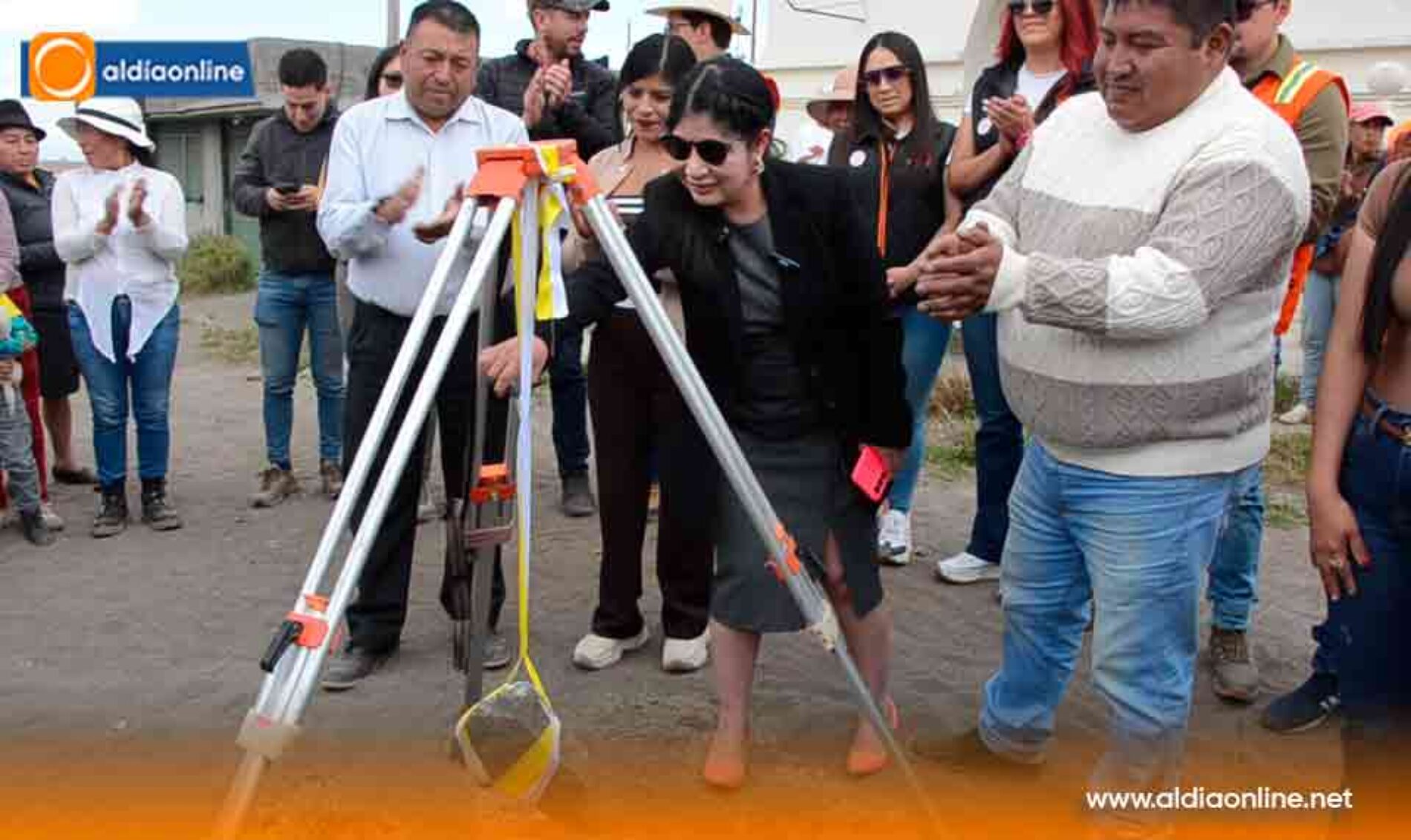 INICIÓ TRABAJOS PARA ASFALTADO EN SAMILPAMBA PARROQUIA TANICUCHI CON PLAZO DE 150 DÍAS (Videos)