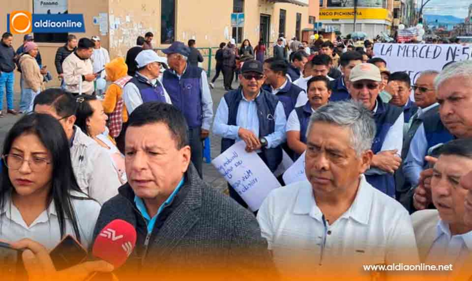 DIRIGENCIA DE TAXISMO EXIGEN CUMPLIR PUNTOS EN FAVOR DE BRINDAR SEGURIDAD A SUS ASOCIADOS (Video)