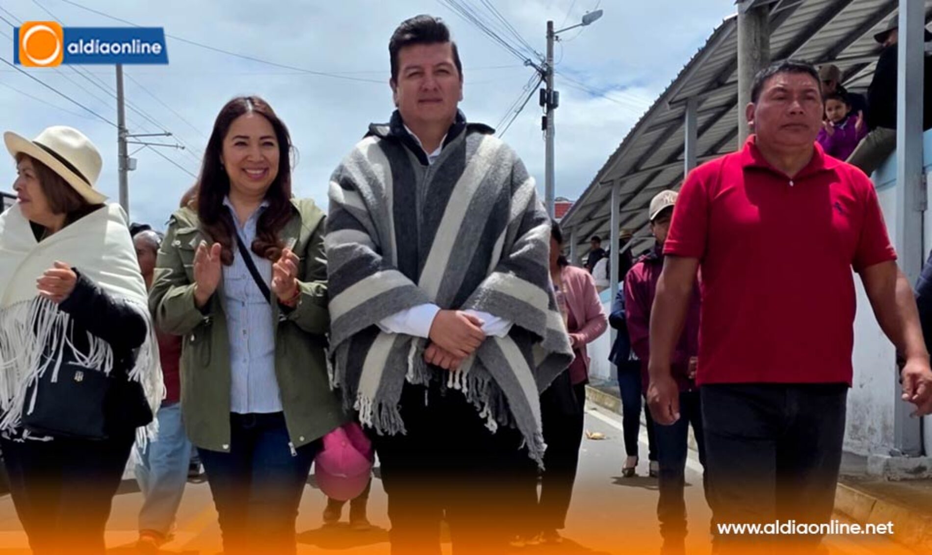 ALCALDE DE SALCEDO FORTALECE LA VIDA COMUNITARIA CON NUEVA TARIMA EN LAMPATA CHASQUI