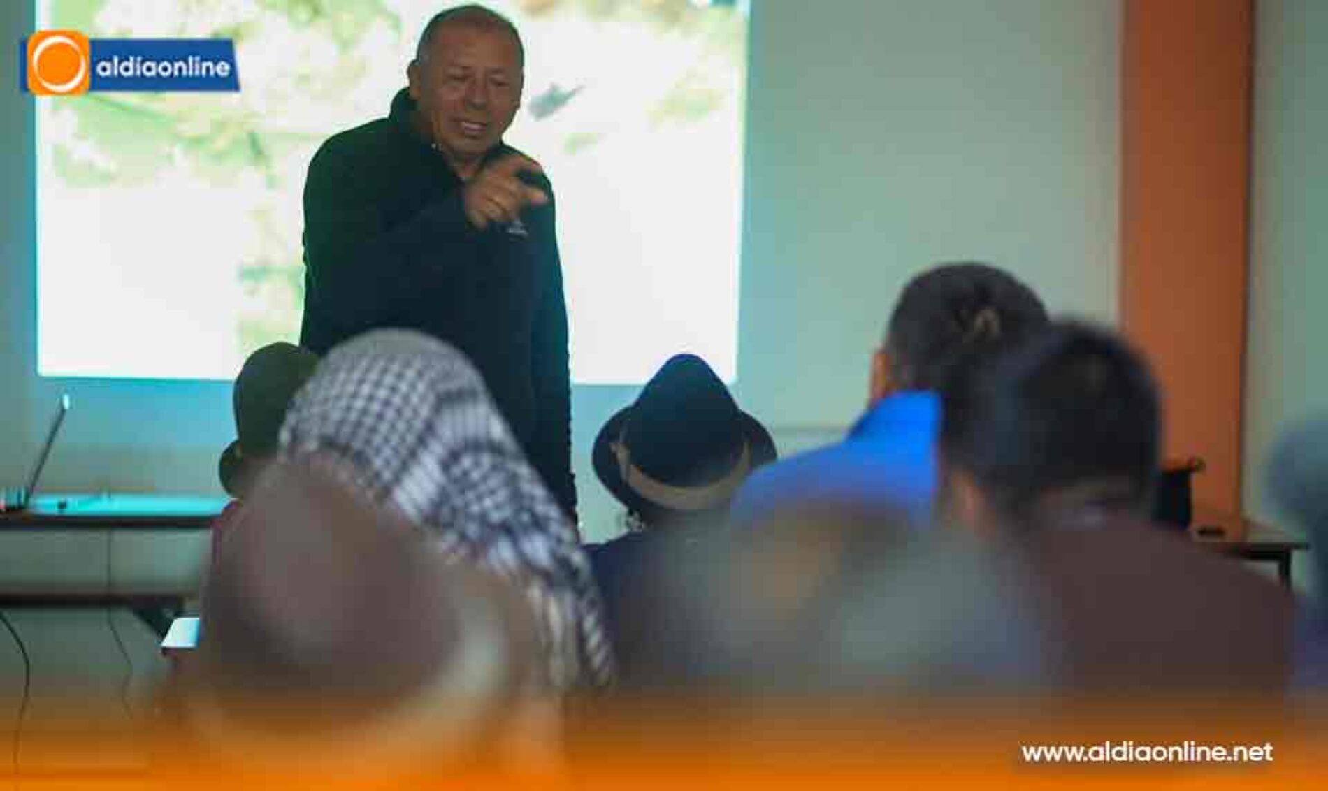 UTC INAUGURA ESCUELAS AGROECOLÓGICAS EN BELISARIO QUEVEDO
