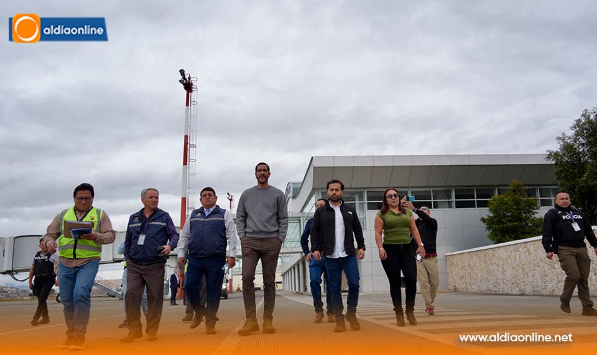 COTOPAXI SE POSICIONA COMO EJE ESTRATÉGICO AÉREO CON AEROPUERTO CAPAZ DE OPERAR VUELOS INTERNACIONALES LAS 24 HORAS