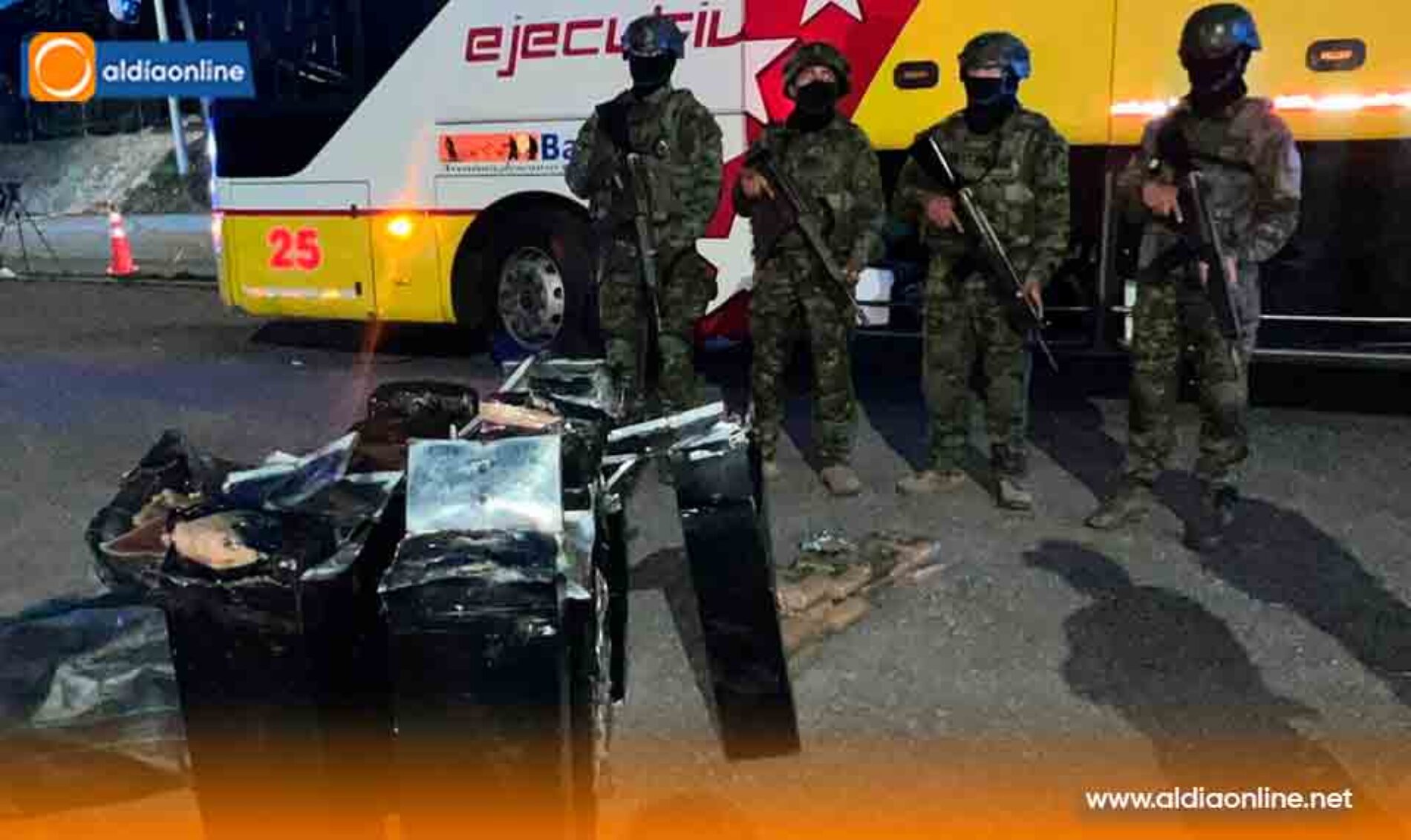 BRIGADA DE CABALLERÍA BLINDADA DECOMISA 140 PAQUETES DE MARIHUANA OCULTOS EN DIEZ CAJAS METÁLICAS SOLDADAS EN BUS INTERPROVINCIAL