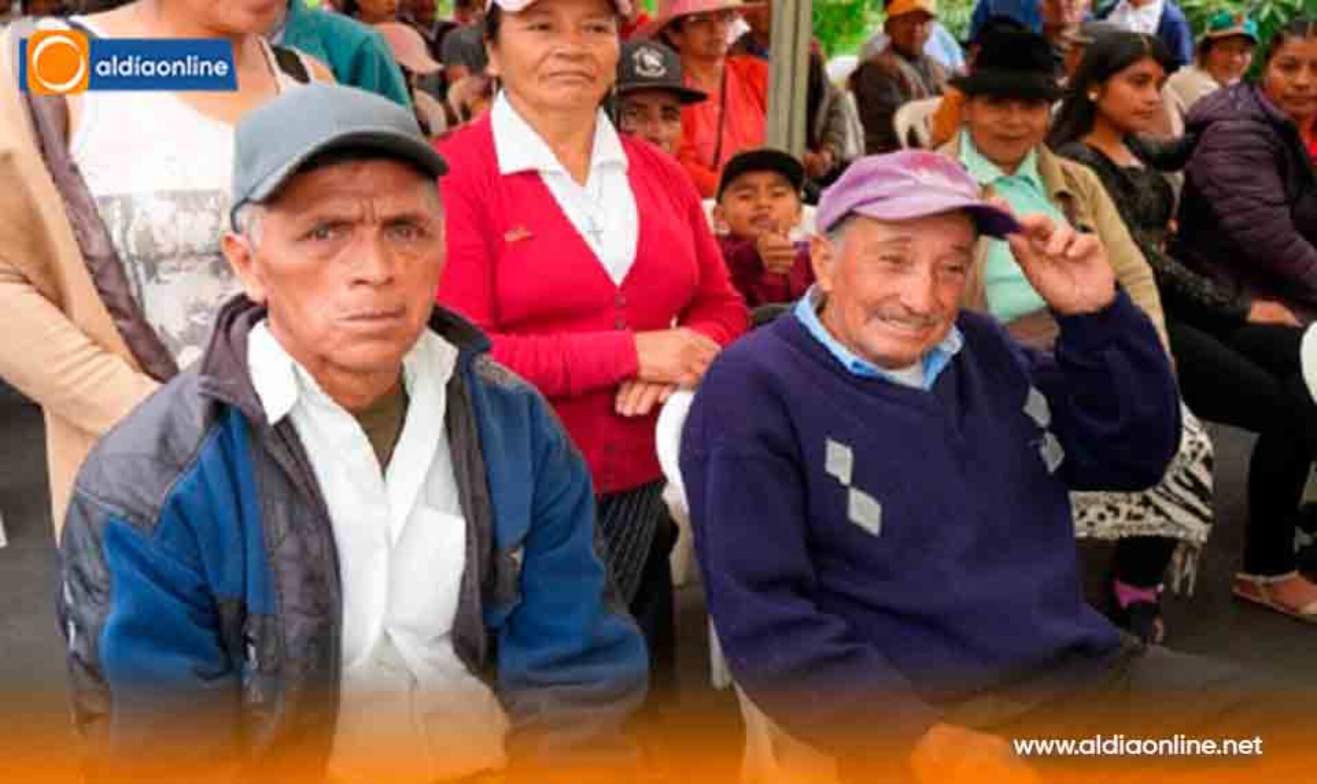 SIGCHOS TRANSFORMA SU INGRESO PRINCIPAL CON UNA OBRA INTEGRAL DE ASFALTADO Y SERVICIOS BÁSICOS