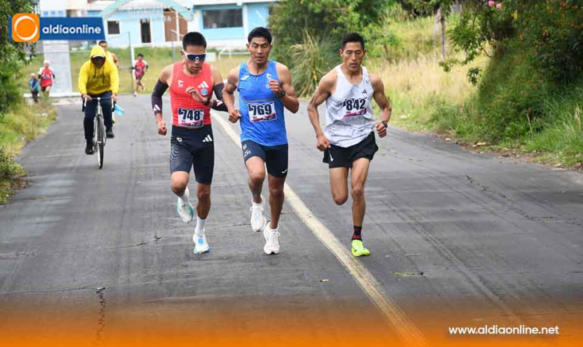 LA UTC REUNIÓ A CIENTOS DE ATLETAS EN LA SEGUNDA EDICIÓN DE LA COMPETENCIA “10K RUTA DEL COTOPAXI”