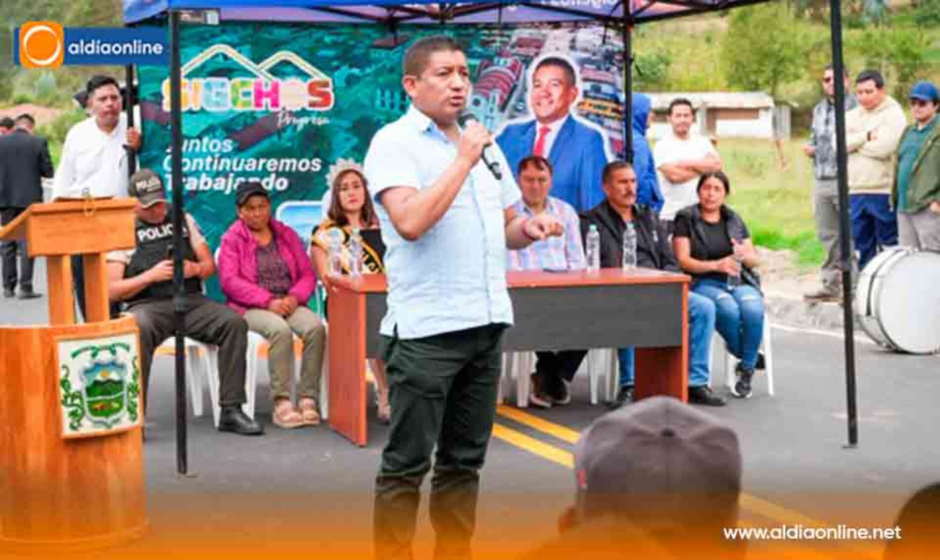 SIGCHOS TRANSFORMA SU INGRESO PRINCIPAL CON UNA OBRA INTEGRAL DE ASFALTADO Y SERVICIOS BÁSICOS