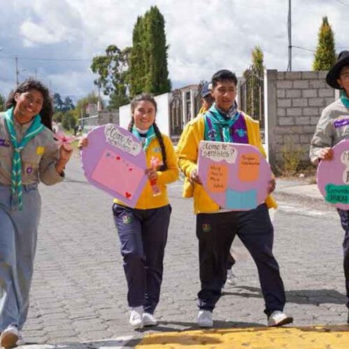 PREFECTURA DE COTOPAXI LIDERA MINGA DE LIMPIEZA EN SALCEDO JUNTO A COMUNIDAD EDUCATIVA