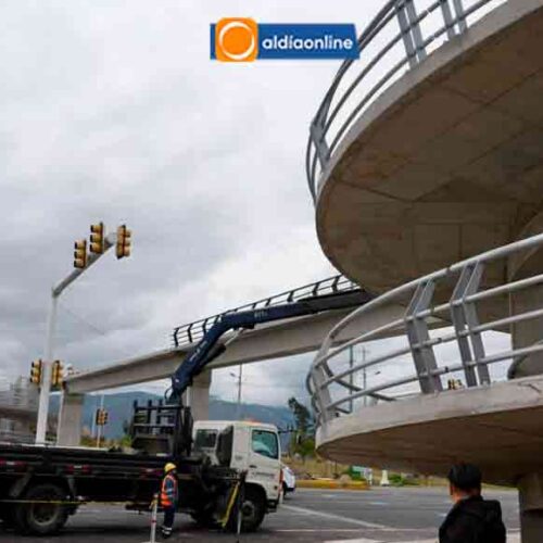 PASO PEATONAL ELEVADO “EL CHAN” ALCANZA 85% DE AVANCE Y BUSCA REDUCIR ACCIDENTES EN LA E35