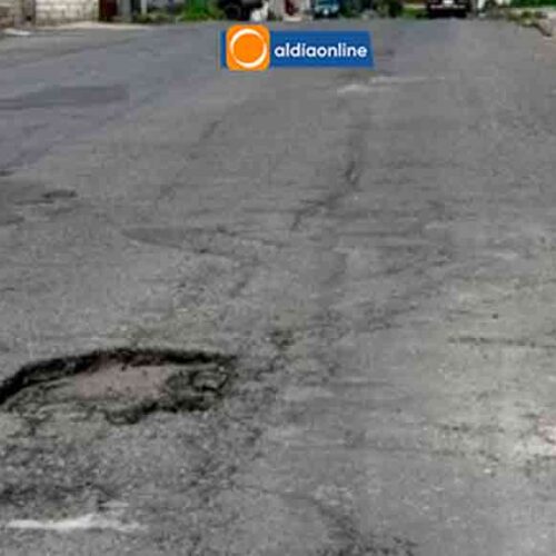 TENSIÓN EN SAN BUENAVENTURA MORADORES RECHAZAN INICIO DE ASFALTADO DESDE PUENTE DE ALÁQUEZ (Video)