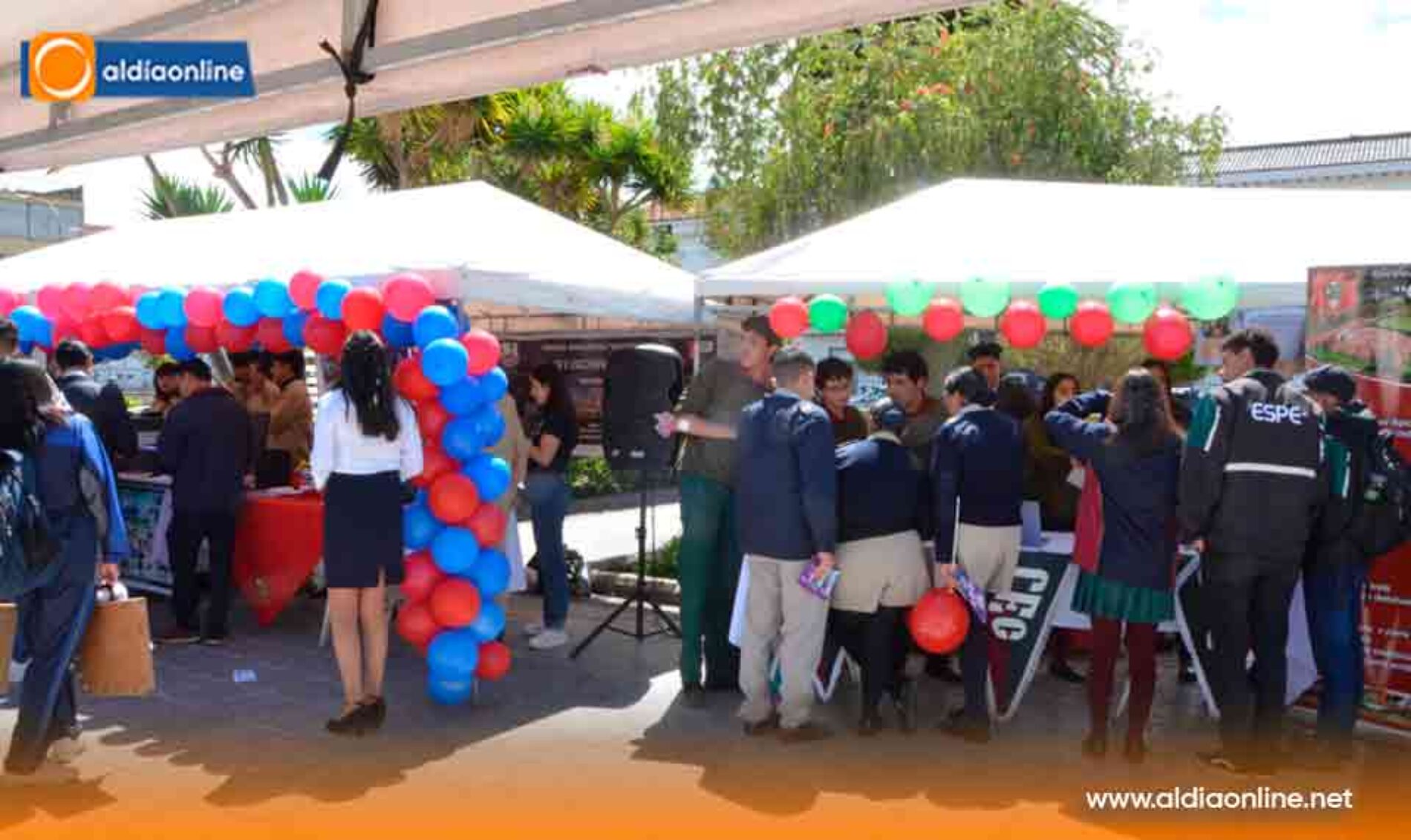 LATACUNGA APUESTA POR EL FUTURO Y JÓVENES DESLUMBRAN EN LA TERCERA FERIA DE INNOVACIÓN TECNOLÓGICA (Videos)