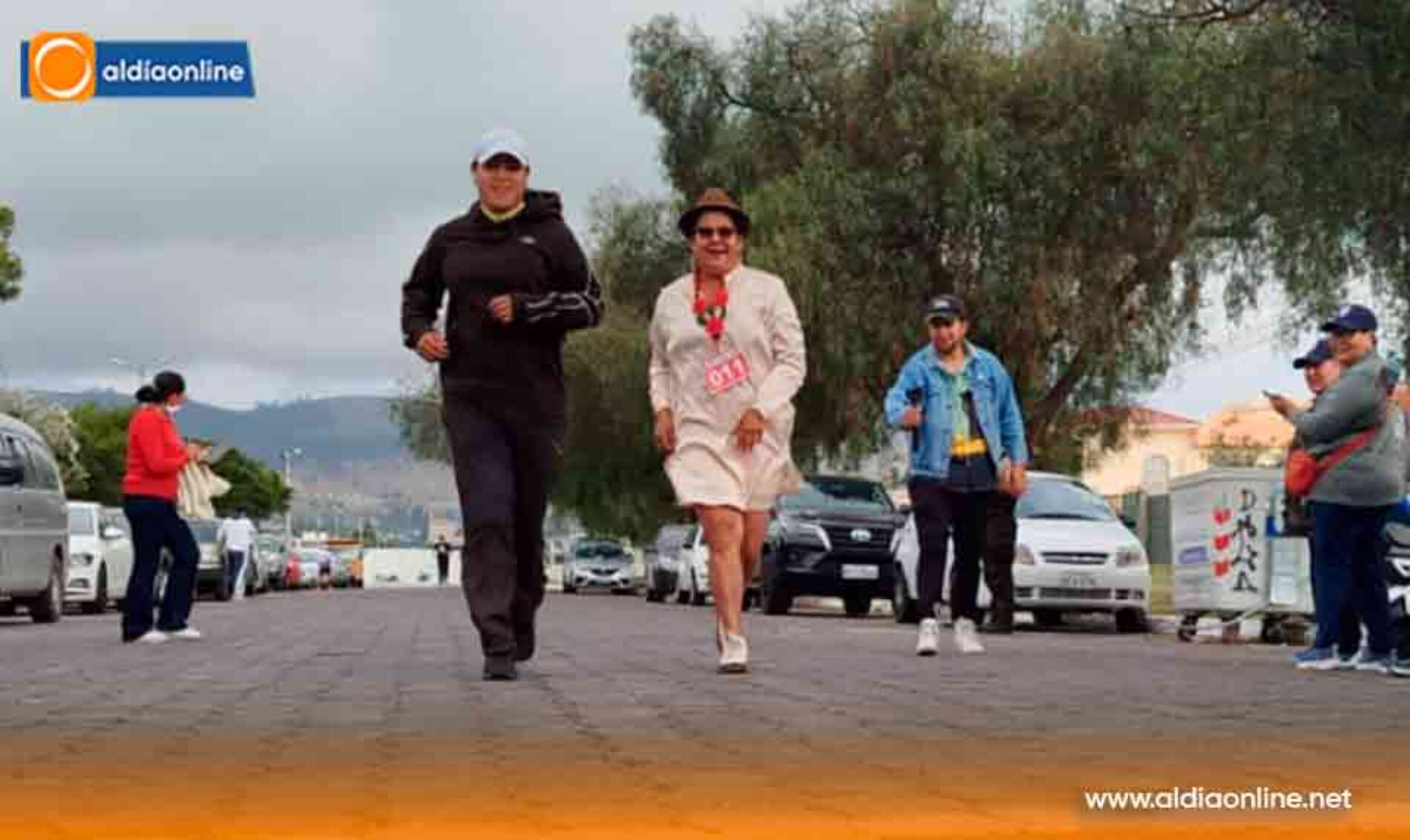 “CORRIENDO Y CELEBRANDO A MAMÁ” EMOTIVA JORNADA QUE UNIÓ GENERACIONES EN SALCEDO (Videos)