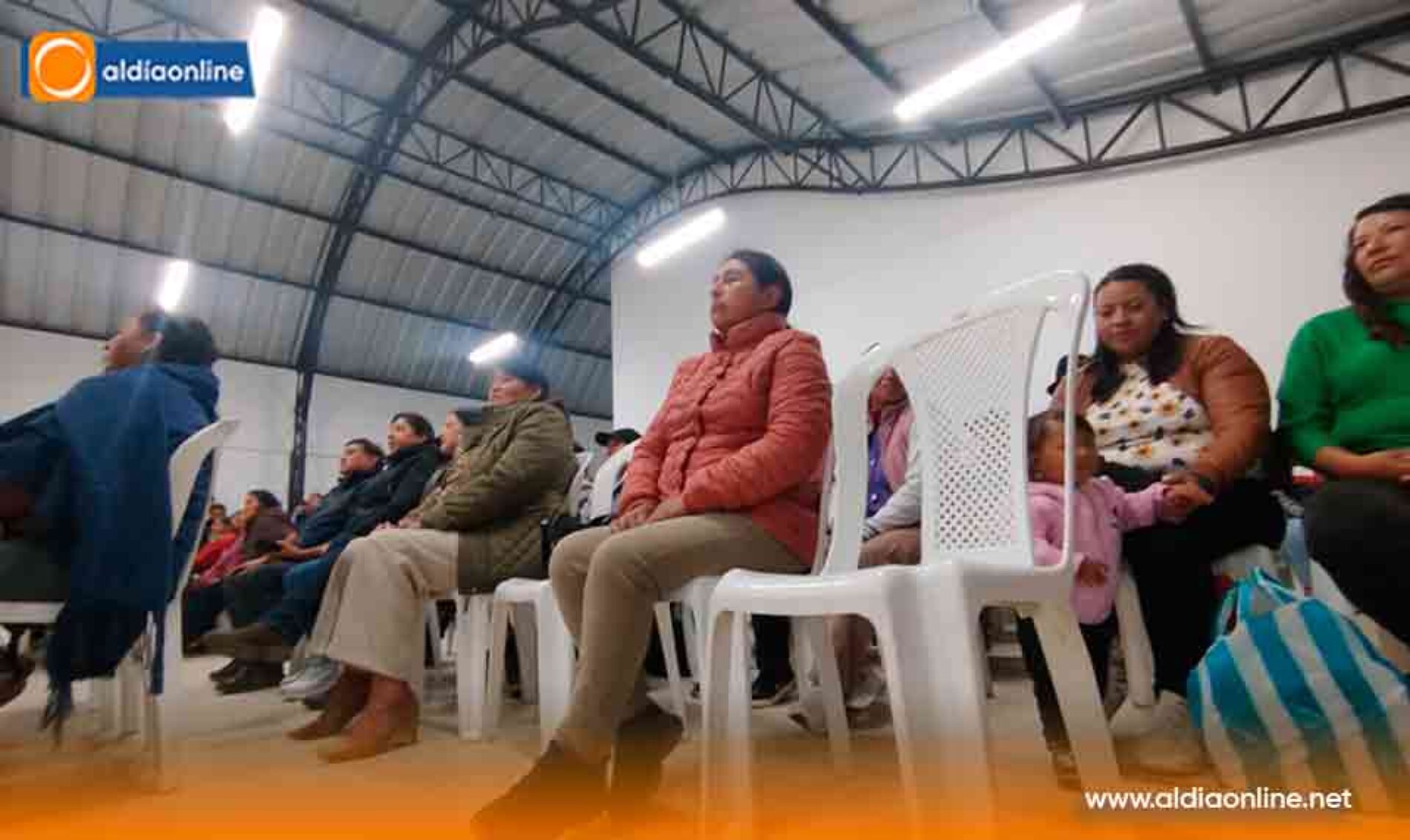 EMOTIVA INAUGURACIÓN DEL CENTRO DE CAPACITACIÓN TRANSFORMA AL BARRIO LA CONCEPCIÓN EN JOSEGUANGO BAJO (Video)