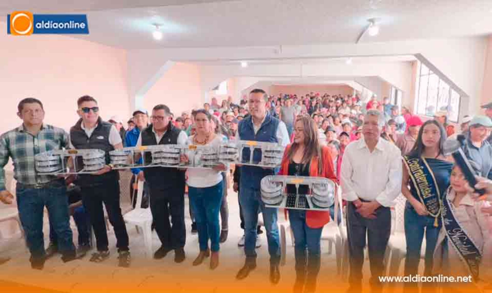 LA UNIÓN COMUNITARIA VENCIÓ Y BARRIO  EL CHAN INAUGURA PUENTE PEATONAL SOBRE LA E35
