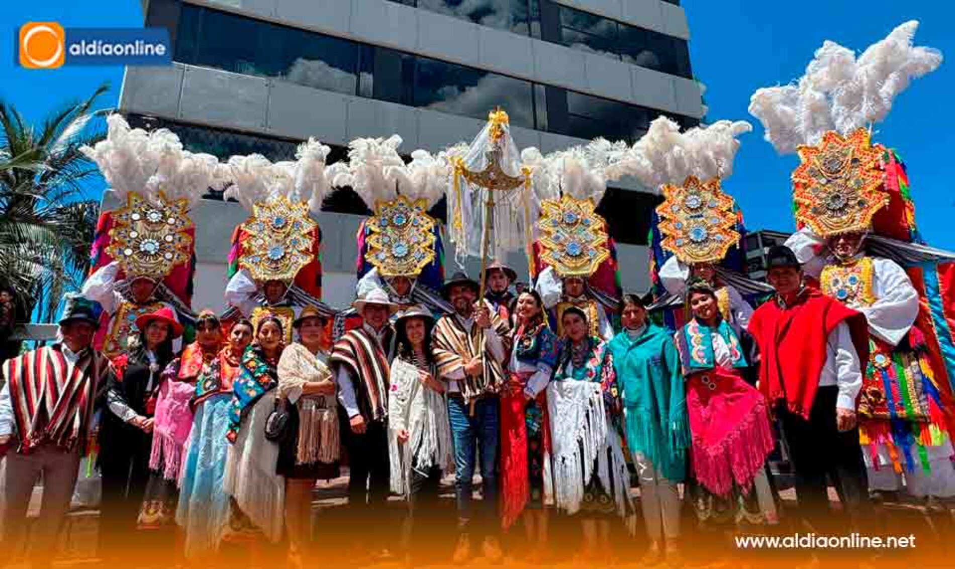 POLO CARRERA ES JOCHADO COMO  PRIOSTE MAYOR DEL CORPUS CHRISTI DE PUJILÍ UNA TRADICIÓN Y FE UNEN A COTOPAXI
