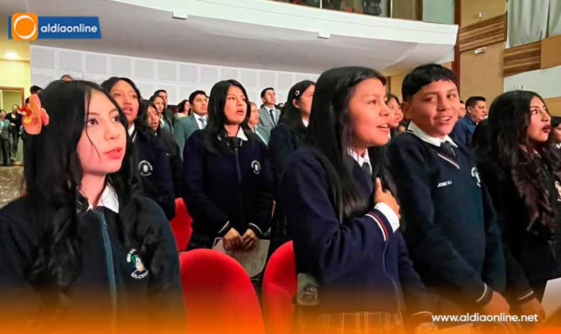 ALCALDE JUAN PAUL PACHECO DESTACA EL LEGADO EDUCATIVO DE LA UNIDAD EDUCATIVA ROSA ZÁRATE EN SU ANIVERSARIO