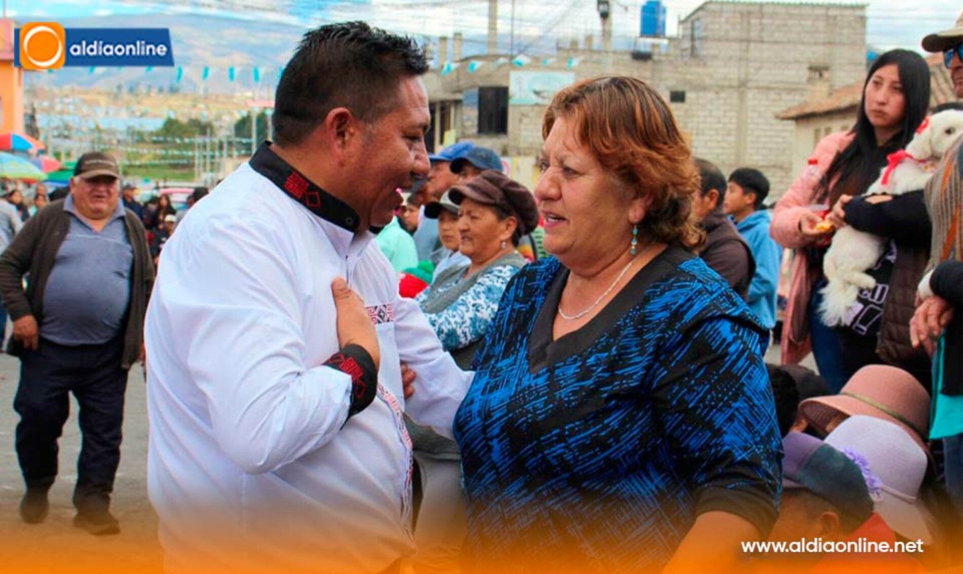 GEOVANNY CÓNDOR PARTICIPA EN LAS FESTIVIDADES DE SAN PEDRITO JUNTO A MORADORES DEL BARRIO MONJAS