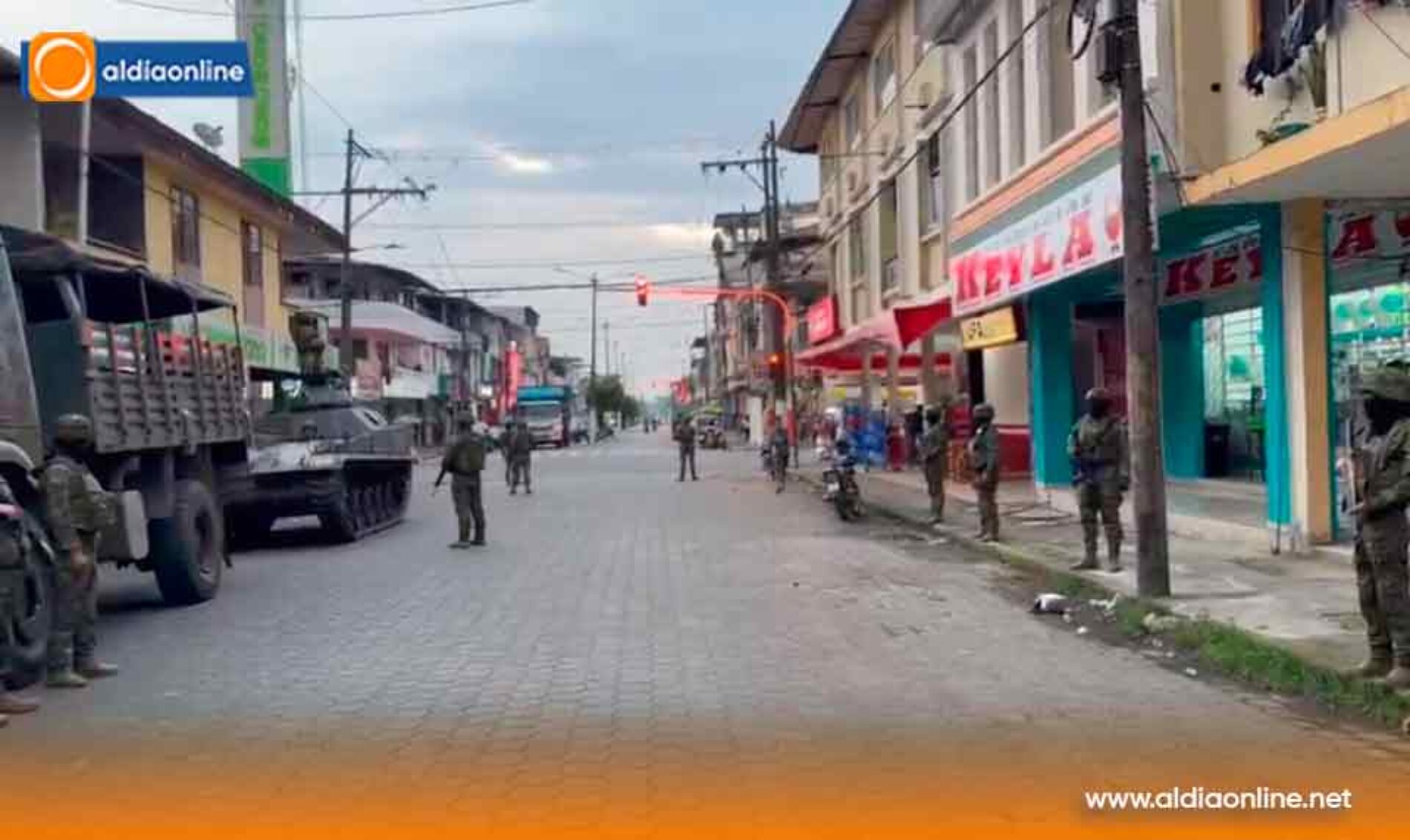EJÉRCITO DESMANTELA RED ILEGAL DE VIDEOVIGILANCIA PRESUNTAMENTE VINCULADA AL GRUPO DELICTIVO AK-47 EN LOS RÍOS