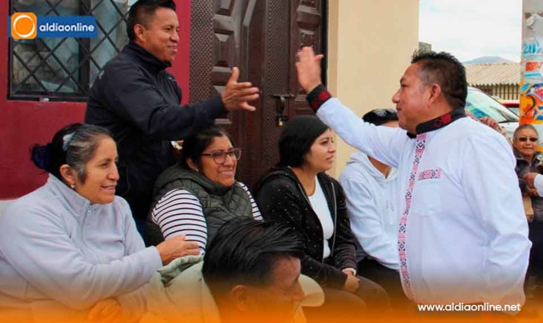 GEOVANNY CÓNDOR PARTICIPA EN LAS FESTIVIDADES DE SAN PEDRITO JUNTO A MORADORES DEL BARRIO MONJAS