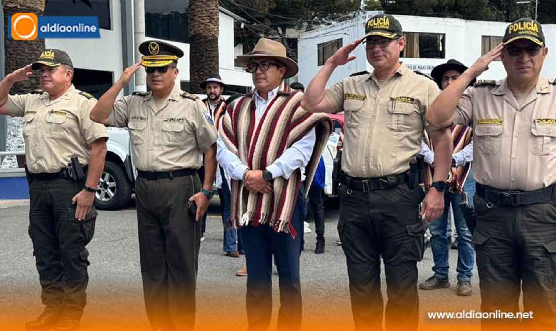 COMANDANTE DE POLICÍA DE LA ZONA 3 SE SUMA COMO PRIOSTE DEL CORPUS CHRISTI 2026 DE PUJILÍ
