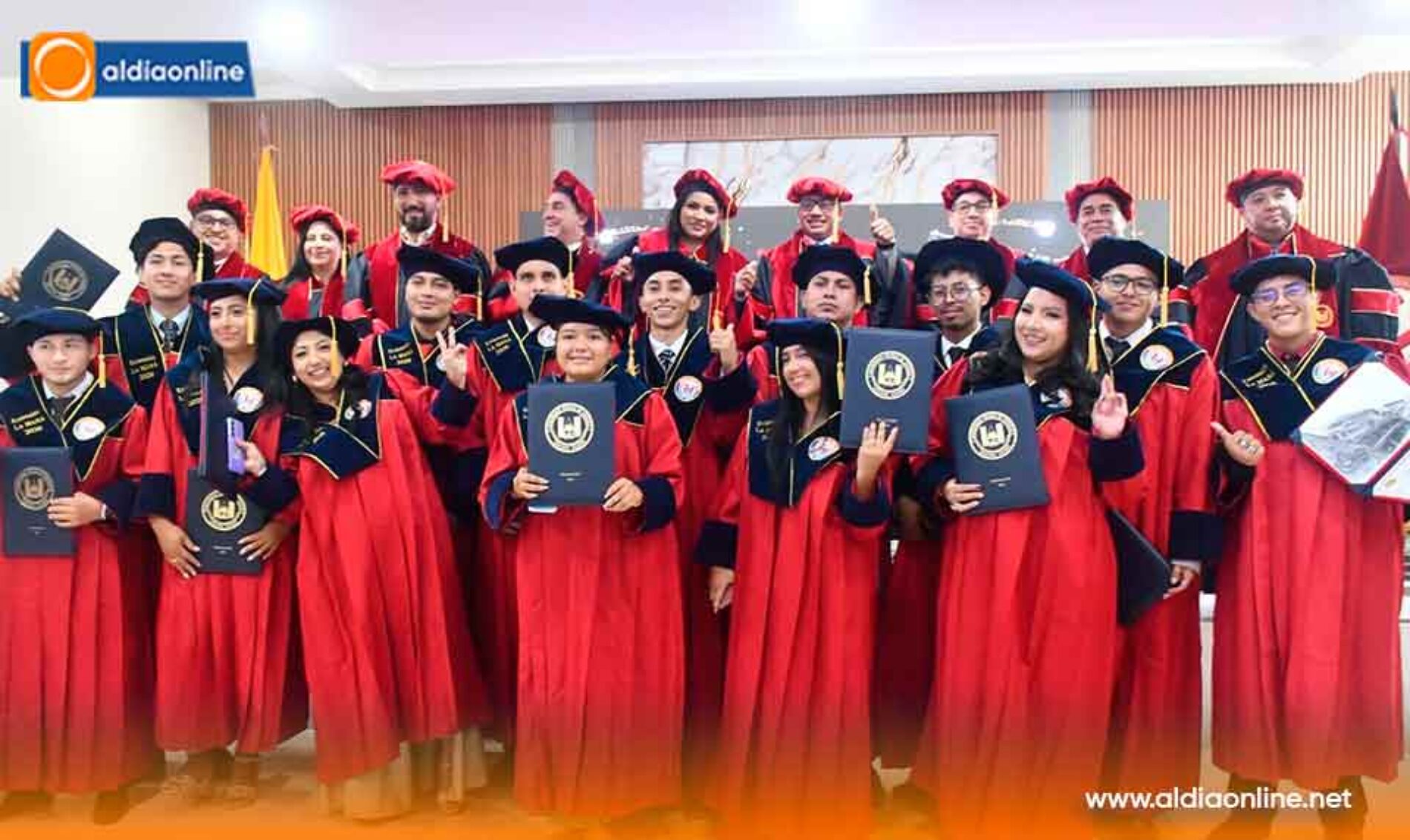 UTC EXTENSIÓN LA MANÁ CELEBRA LA GRADUACIÓN DE UNA NUEVA GENERACIÓN DE PROFESIONALES