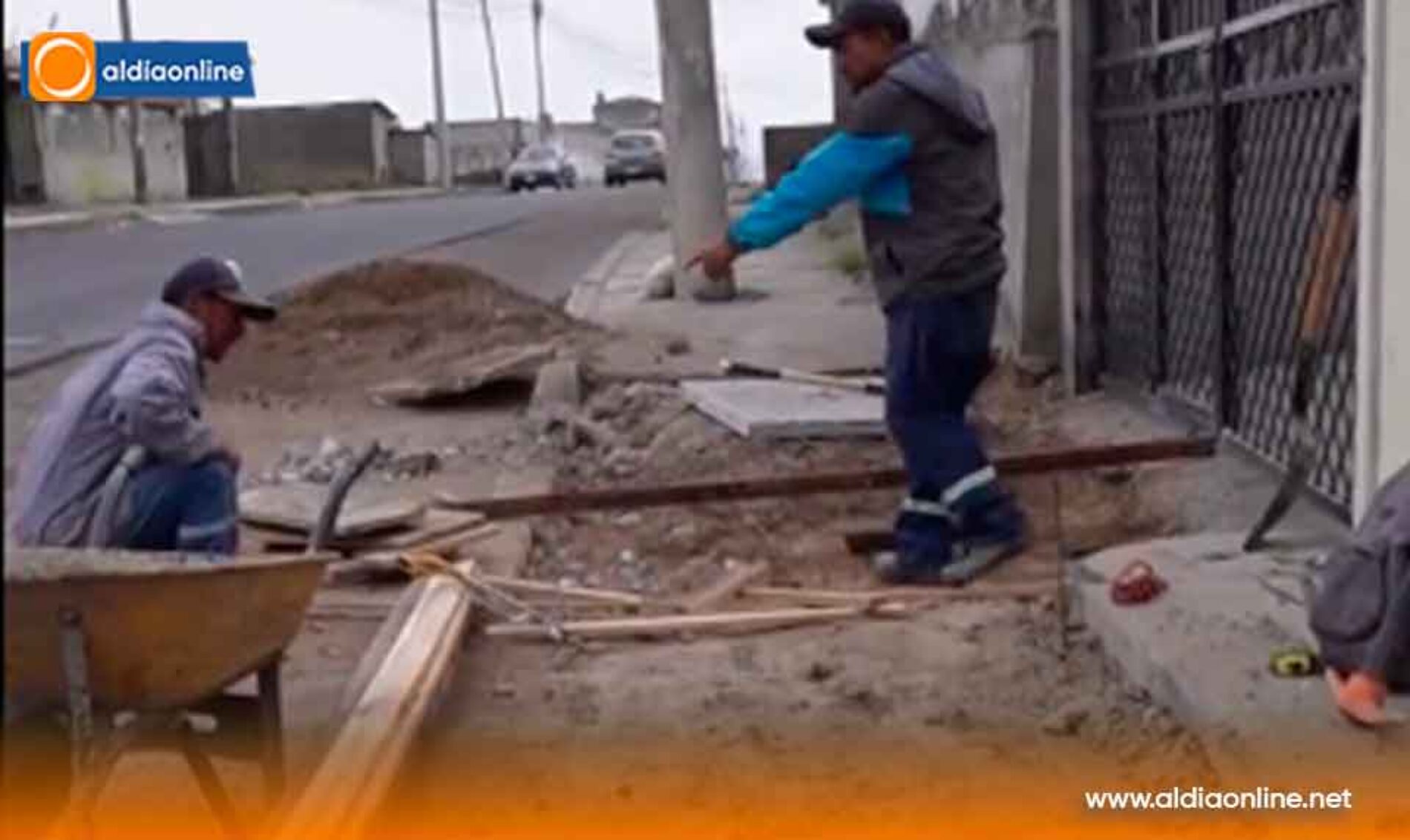 INICIA CONSTRUCCIÓN DE 1,5 KILÓMETROS DE ACERAS EN EL BARRIO SAN MARCOS SALCEDO MEDIANTE TRABAJO CONJUNTO CON LA PREFECTURA