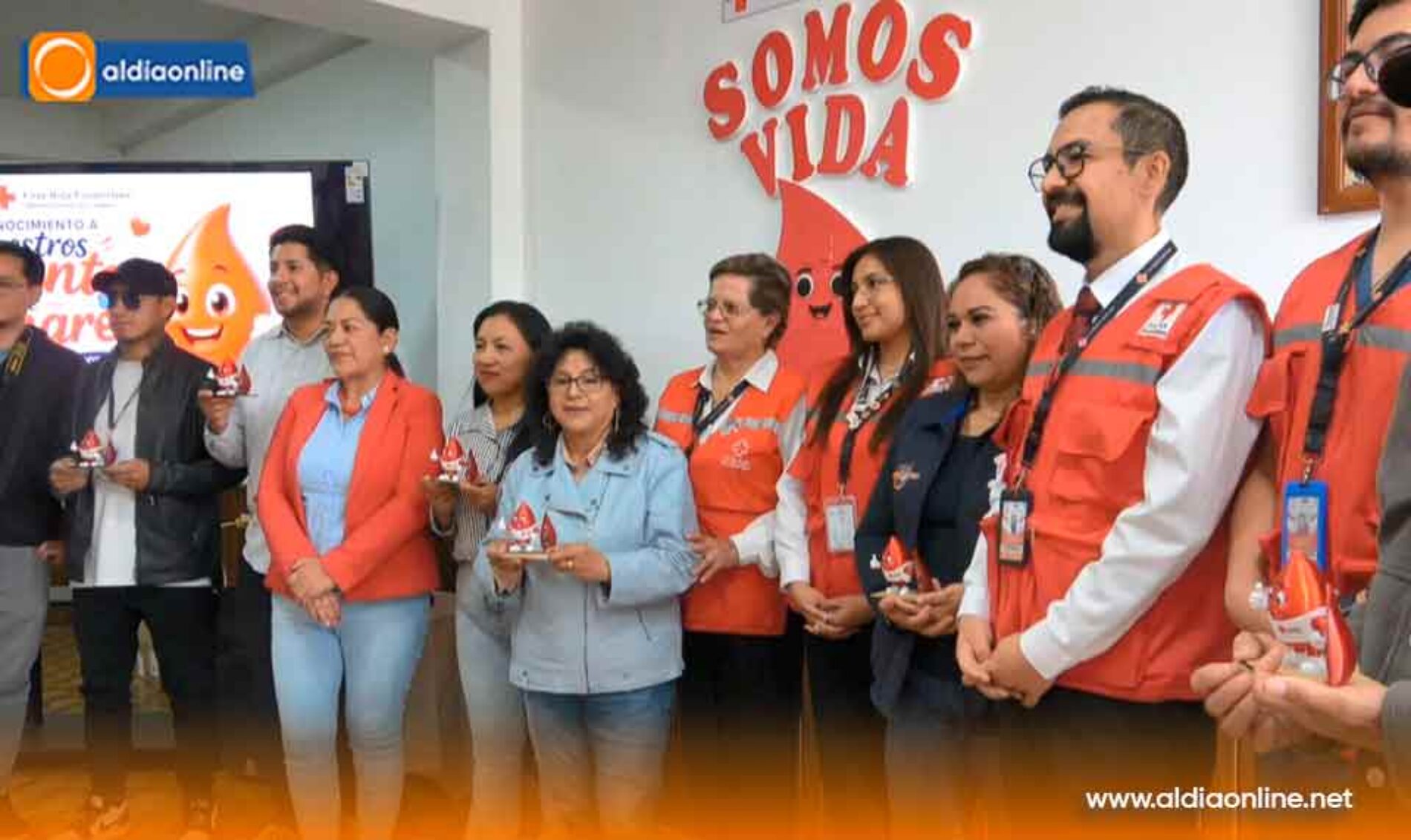 CRUZ ROJA COTOPAXI RECONOCE A DONANTES QUE AYUDAN A SALVAR VIDAS A TRAVÉS DE LA DONACIÓN VOLUNTARIA DE SANGRE.(VIDEO)
