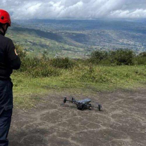 BOMBEROS DE LATACUNGA LOCALIZAN SIN VIDA A MUJER REPORTADA COMO DESAPARECIDA EN EL CERRO PUTZALAHUA