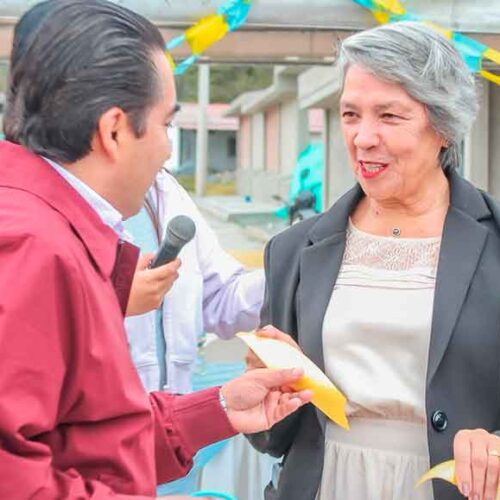 MUNICIPIO DE LATACUNGA IMPULSA EL DESARROLLO EN BELISARIO QUEVEDO CON LA ENTREGA DE ADOQUINADO EN SAN MIGUEL PAMPA