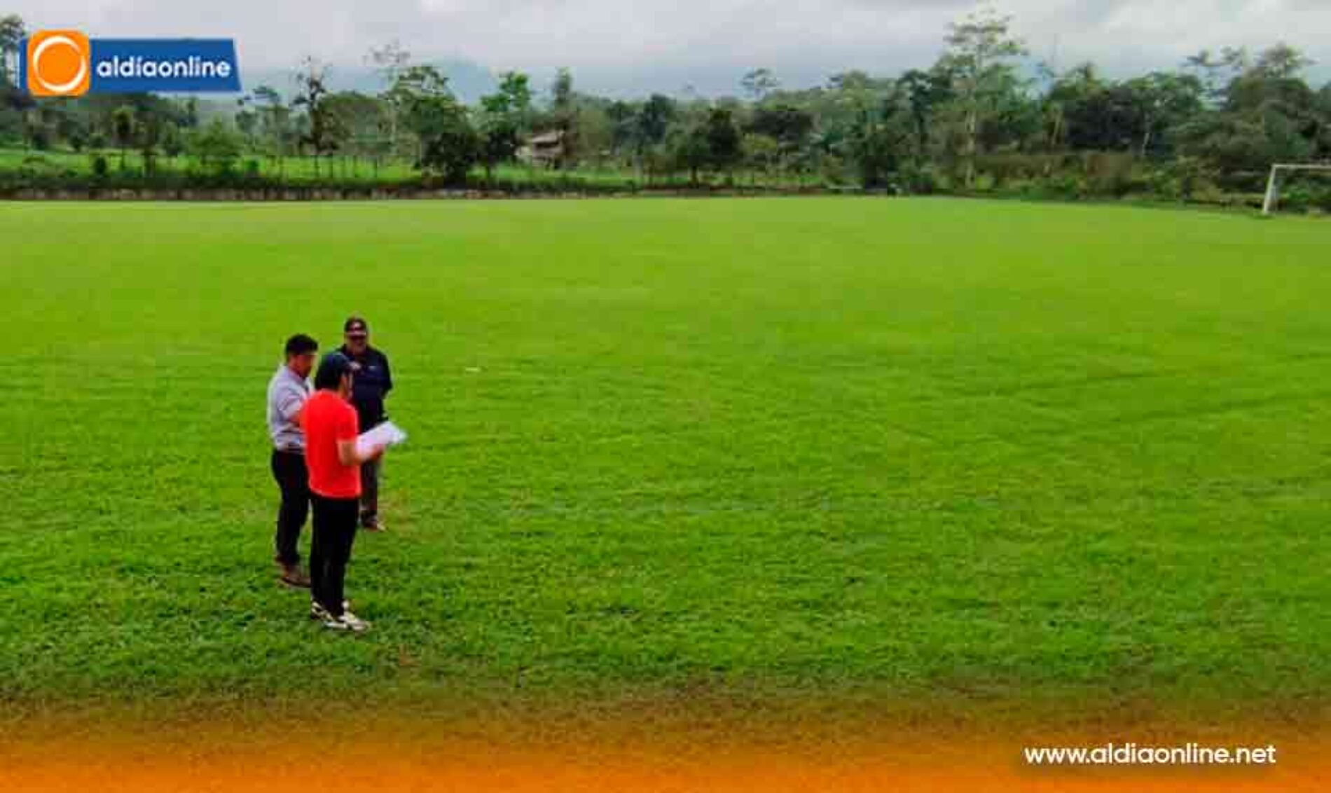 CONAGOPARE COTOPAXI  BRINDA ACOMPAÑAMIENTO TÉCNICO EN MANTENIMIENTO DE ESTADIO PARROQUIAL DE GUASAGANDA