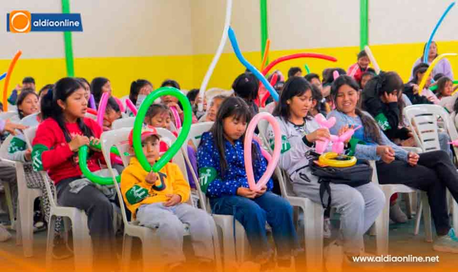 NIÑOS SE LLENARON DE ALEGRÍA  AL CELEBRAR SU DÍA EN UNA  JORNADA INOLVIDABLE EN SAQUISILÍ