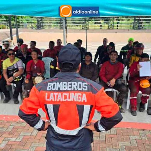 BOMBEROS LATACUNGA IMPULSA Y APORTÓ EL ENTRENAMIENTO DE ÉLITE EN EL CRECL 2026 EN PUEBLOVIEJO