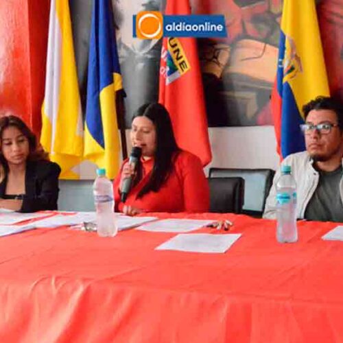 MAYRA VILLAMARÍN Y ANTHONY PAZMIÑO  PRE CANDIDATOS A LA ALCALDÍA Y  CONCEJALÍA DE LATACUNGA POR U.P (Videos)