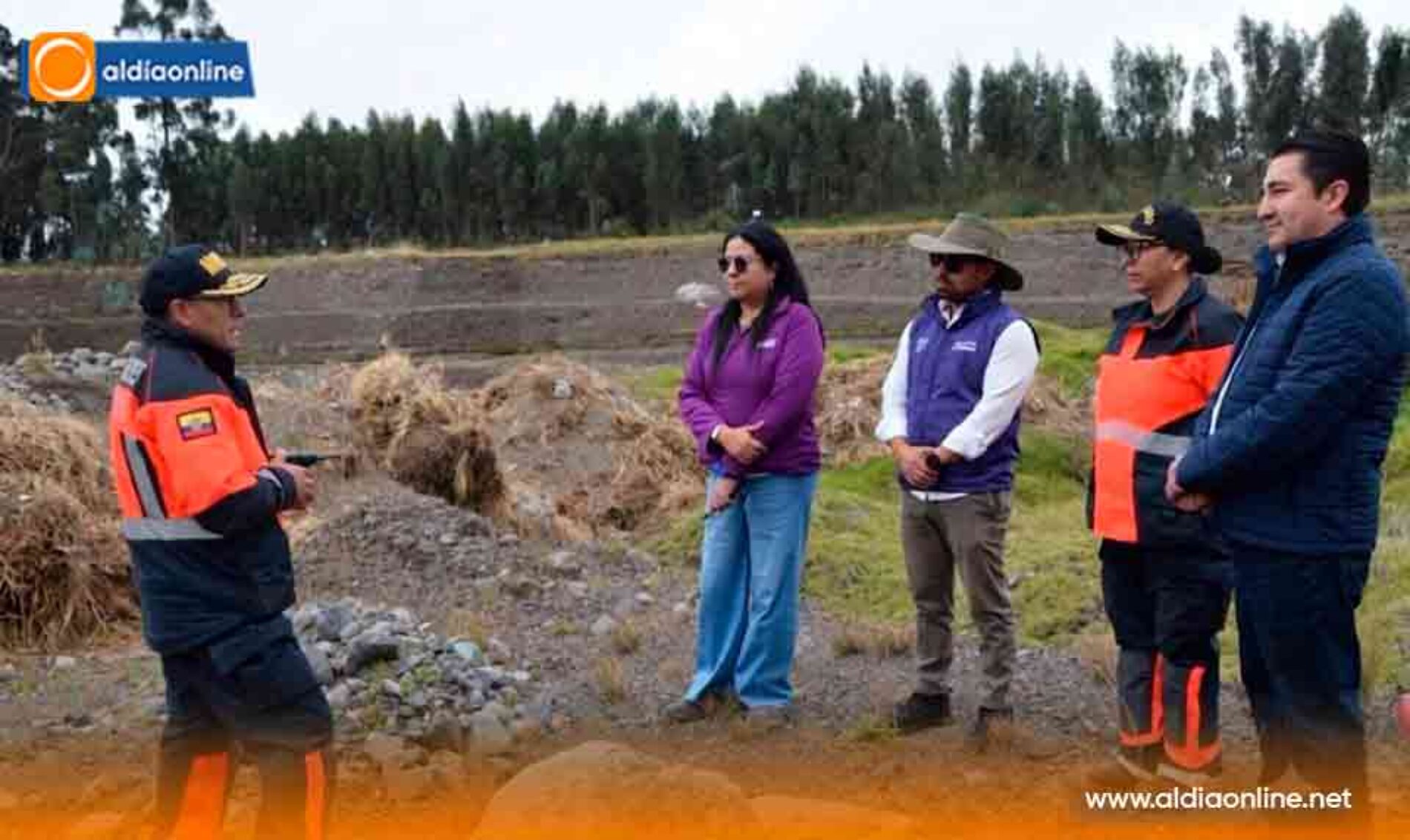 RESCATISTAS Y EL CAN “ARES” DEMOSTRARON SU EFICACIA SIMULACRO NACIONAL ANTE POSIBLE ERUPCIÓN DEL COTOPAXI